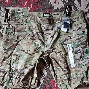 Camouflage First Tactical  pants in Olive Green and Tan Mens size  48
